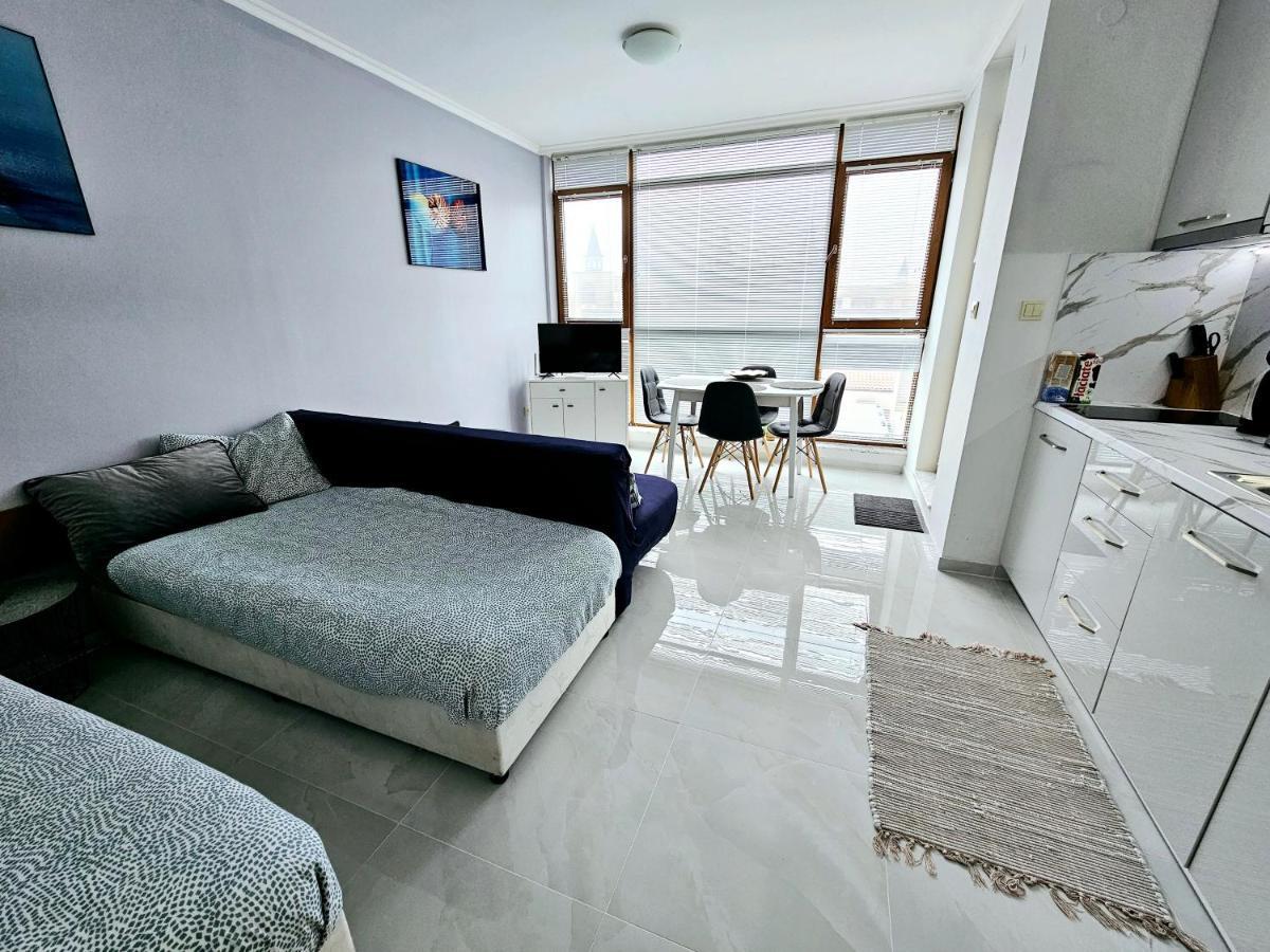 Studio Apartment With Balcony 300M From Beach Слънчев бряг Екстериор снимка